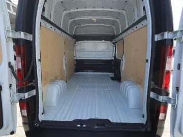 Renault Trafic L2H2 2.0D 145CP