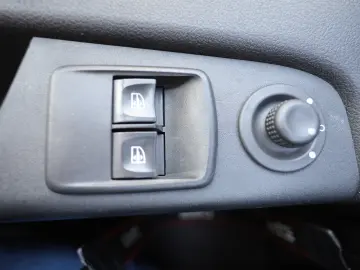 Renault Trafic L2H2 2.0D 145CP