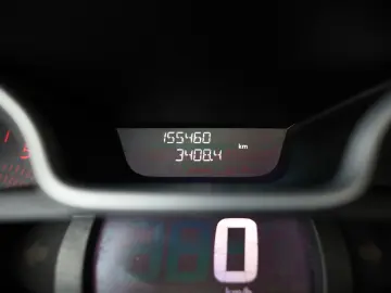 Renault Trafic L2H2 2.0D 145CP