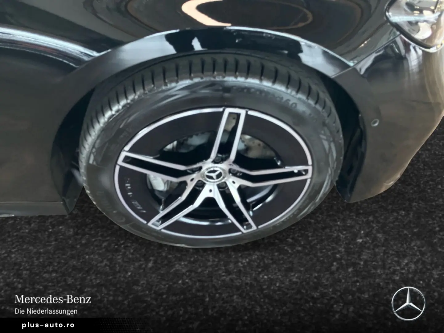 MERCEDES-BENZ E 300 e AMG Advanced Night Burmester4D KeylGo