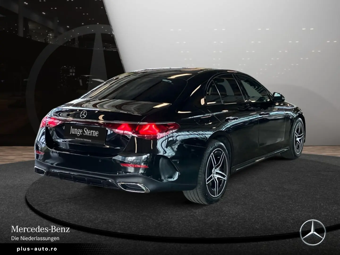 MERCEDES-BENZ E 300 e AMG Advanced Night Burmester4D KeylGo
