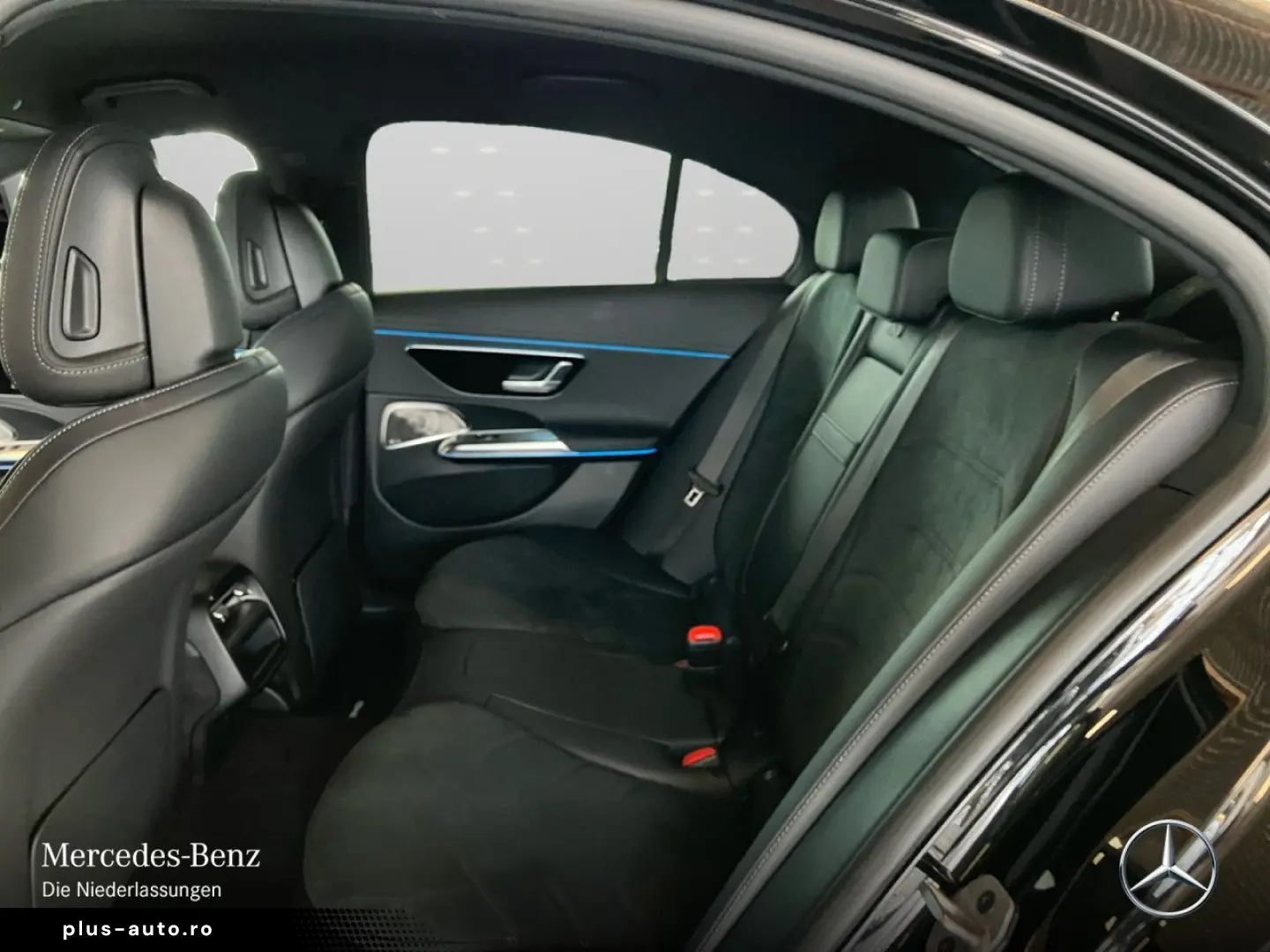 MERCEDES-BENZ E 300 e AMG Advanced Night Burmester4D KeylGo