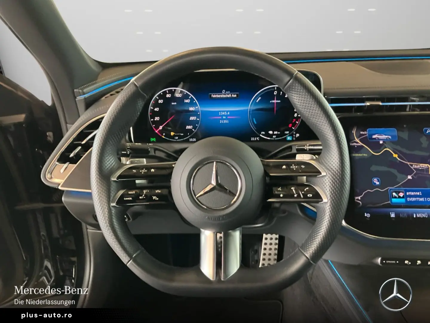 MERCEDES-BENZ E 300 e AMG Advanced Night Burmester4D KeylGo