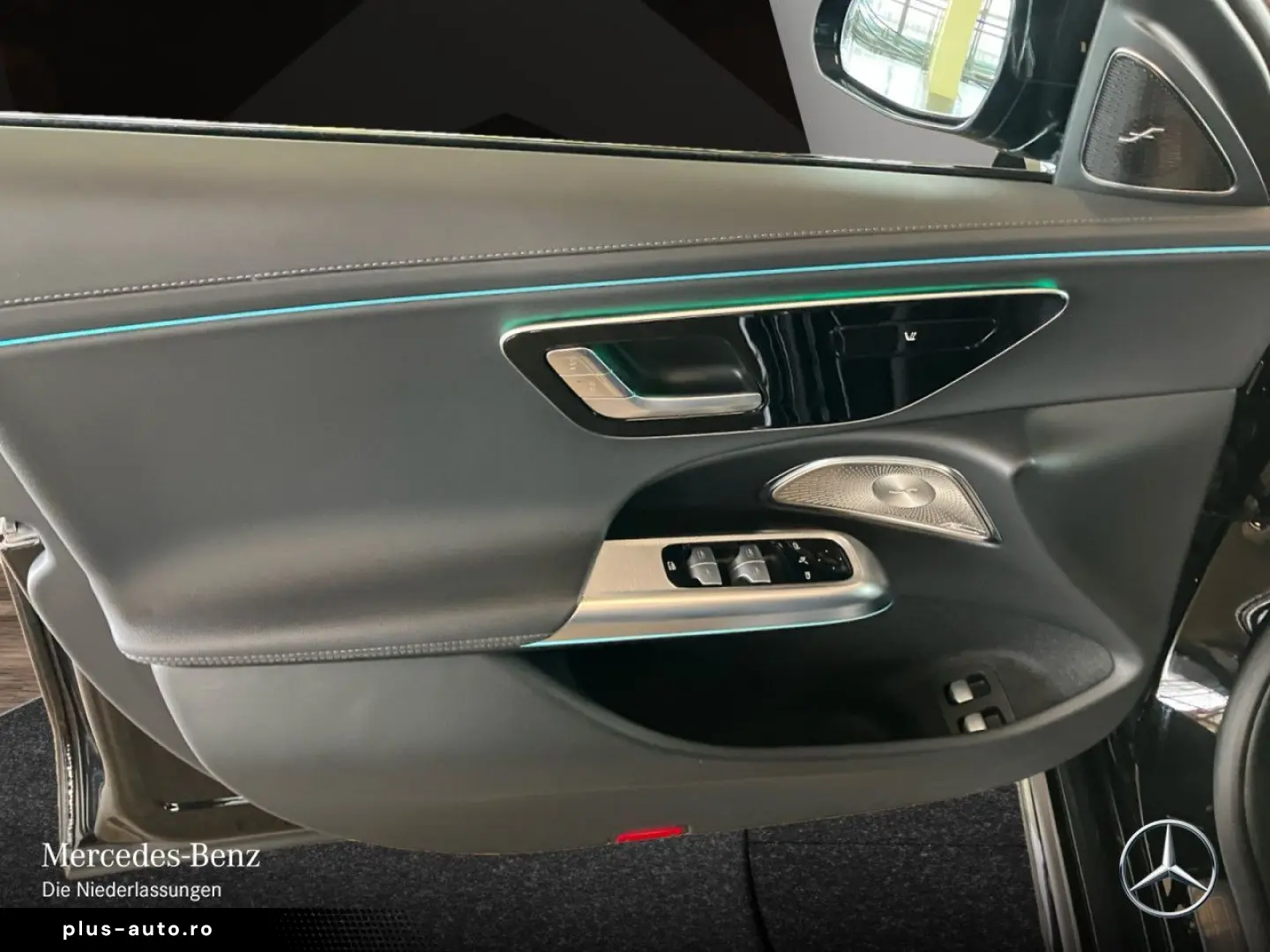 MERCEDES-BENZ E 300 e AMG Advanced Night Burmester4D KeylGo