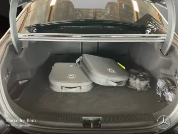 MERCEDES-BENZ E 300 e AMG Advanced Night Burmester4D KeylGo