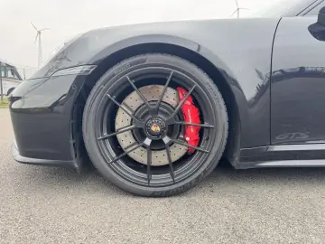 PORSCHE 992.2 GTS SportDesign InnoDrive Bose Pano Cluble