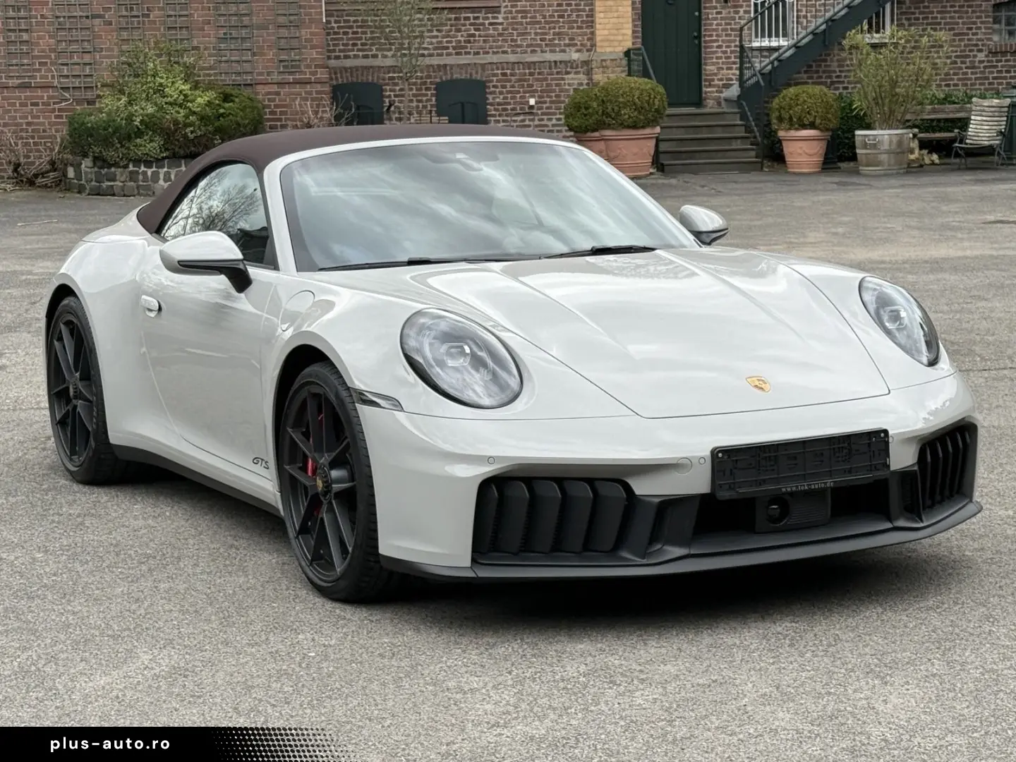 PORSCHE 992 911 Carrera 4 GTS T-Hybrid Cabriolet INNODRI