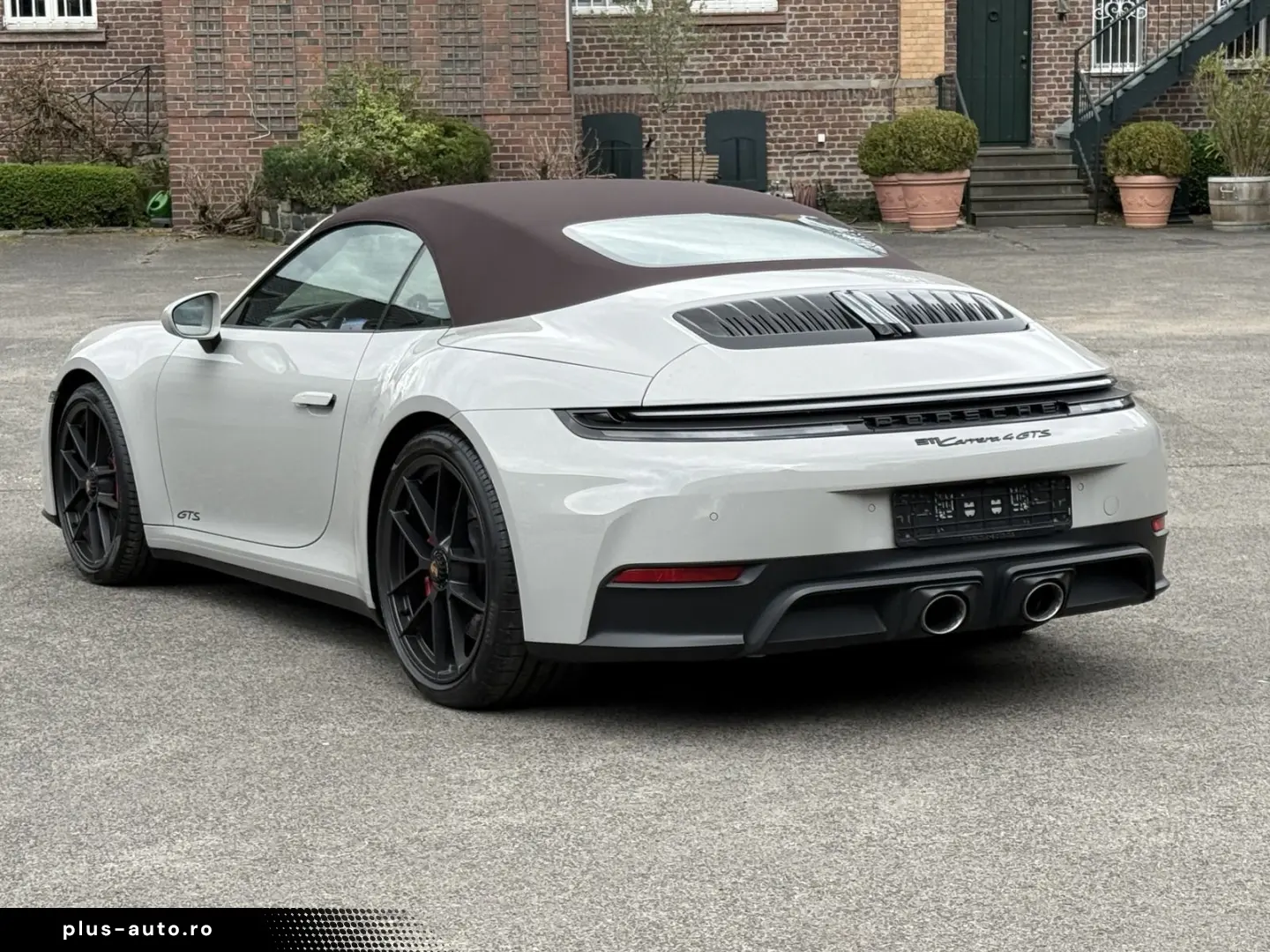 PORSCHE 992 911 Carrera 4 GTS T-Hybrid Cabriolet INNODRI