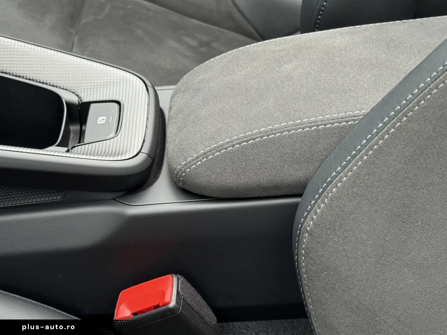 PORSCHE 992 911 Carrera 4 GTS T-Hybrid Cabriolet INNODRI