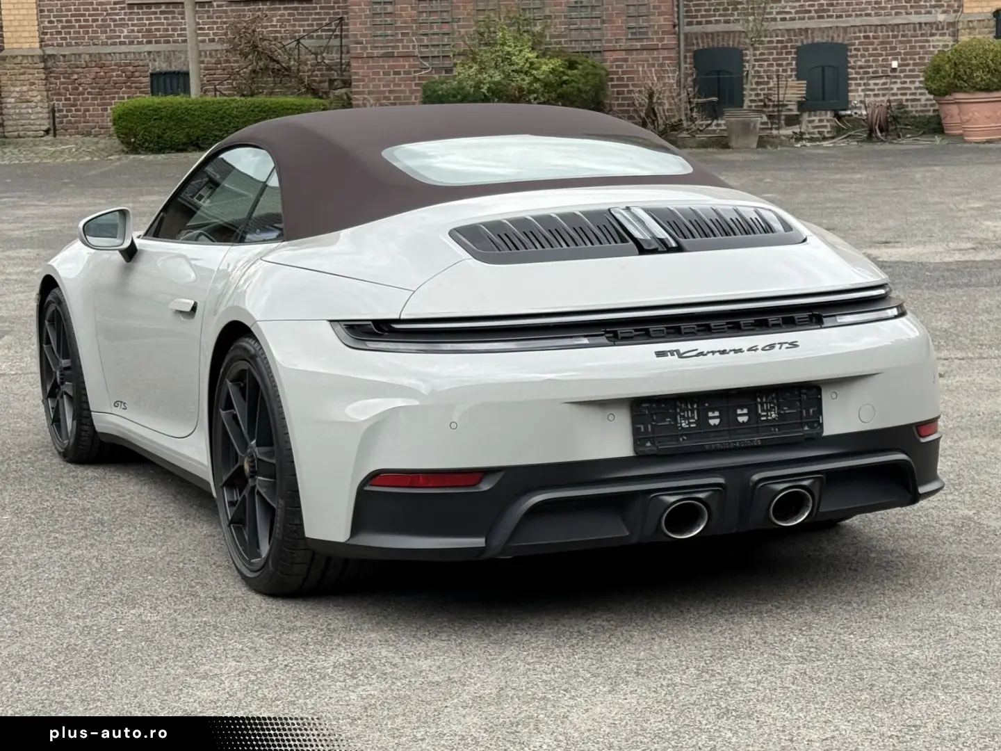 PORSCHE 992 911 Carrera 4 GTS T-Hybrid Cabriolet INNODRI