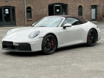 PORSCHE 992 911 Carrera 4 GTS T-Hybrid Cabriolet INNODRI
