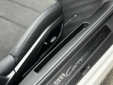 PORSCHE 992 911 Carrera 4 GTS T-Hybrid Cabriolet INNODRI