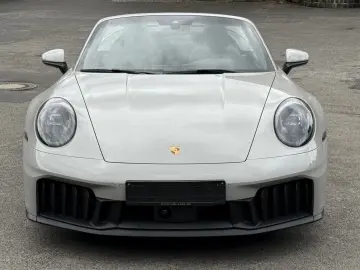 PORSCHE 992 911 Carrera 4 GTS T-Hybrid Cabriolet INNODRI