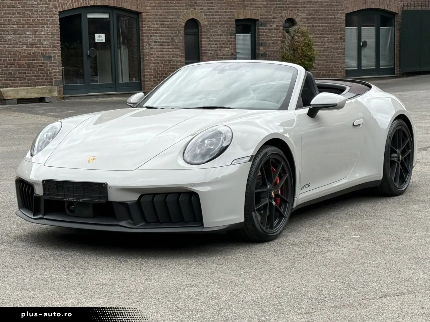 PORSCHE 992 911 Carrera 4 GTS T-Hybrid Cabriolet INNODRI