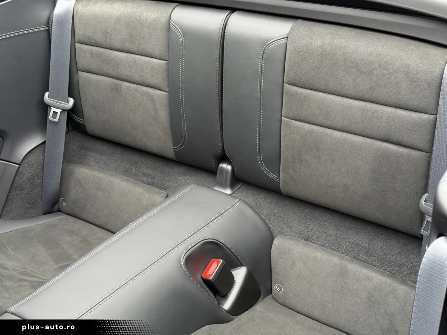 PORSCHE 992 911 Carrera 4 GTS T-Hybrid Cabriolet INNODRI