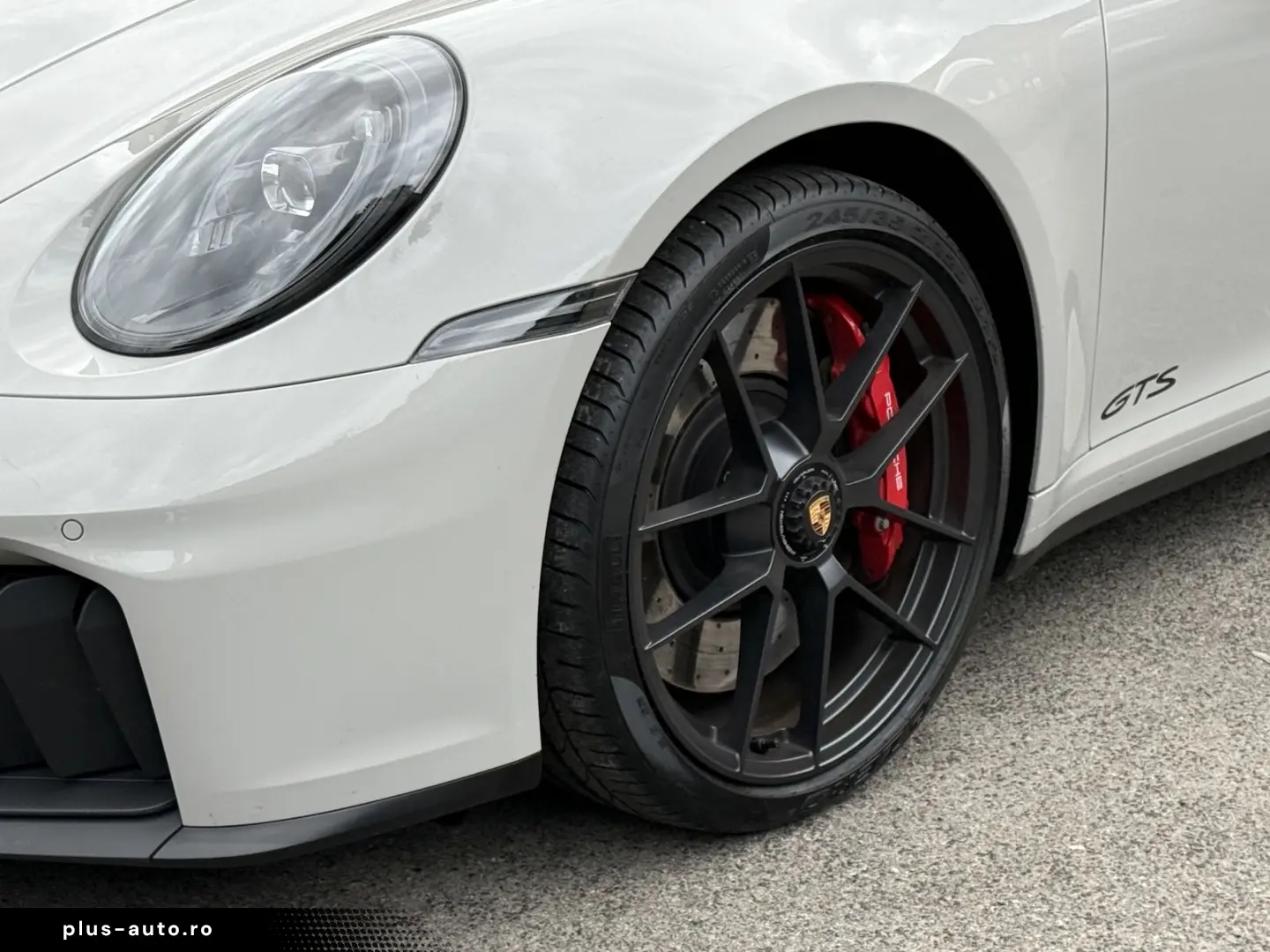 PORSCHE 992 911 Carrera 4 GTS T-Hybrid Cabriolet INNODRI