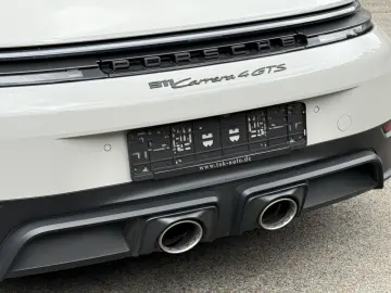 PORSCHE 992 911 Carrera 4 GTS T-Hybrid Cabriolet INNODRI