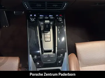 PORSCHE 992 911 Carrera 4 GTS Clubleder InnoDrive BOSE