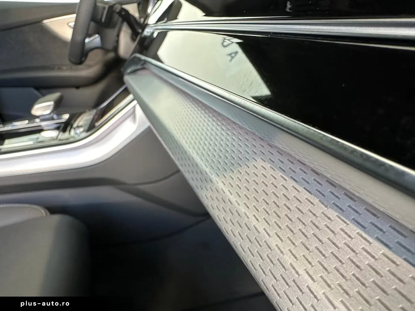 Audi Q8 50TDI Facelift MY26 gr-sw SLine Pan Sport 23