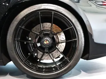 PORSCHE 911 Carrera GTS T-Hybrid PDLS Schiebedach