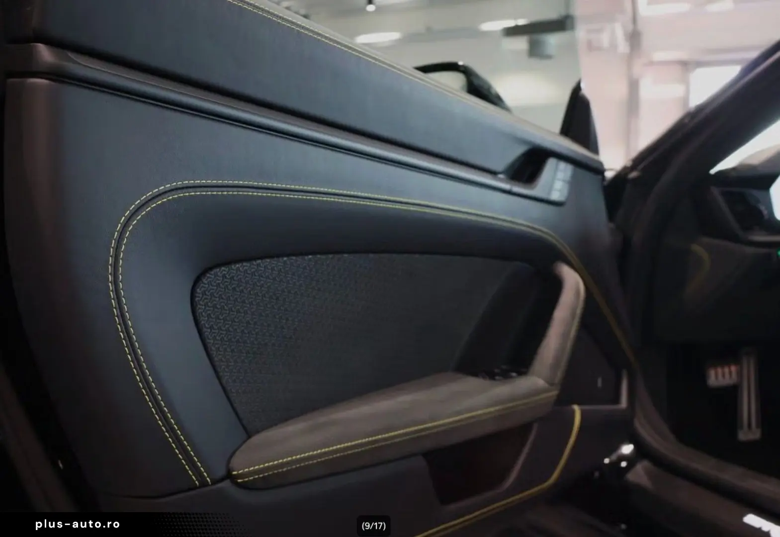 PORSCHE 911 Carrera GTS T-Hybrid PDLS Schiebedach