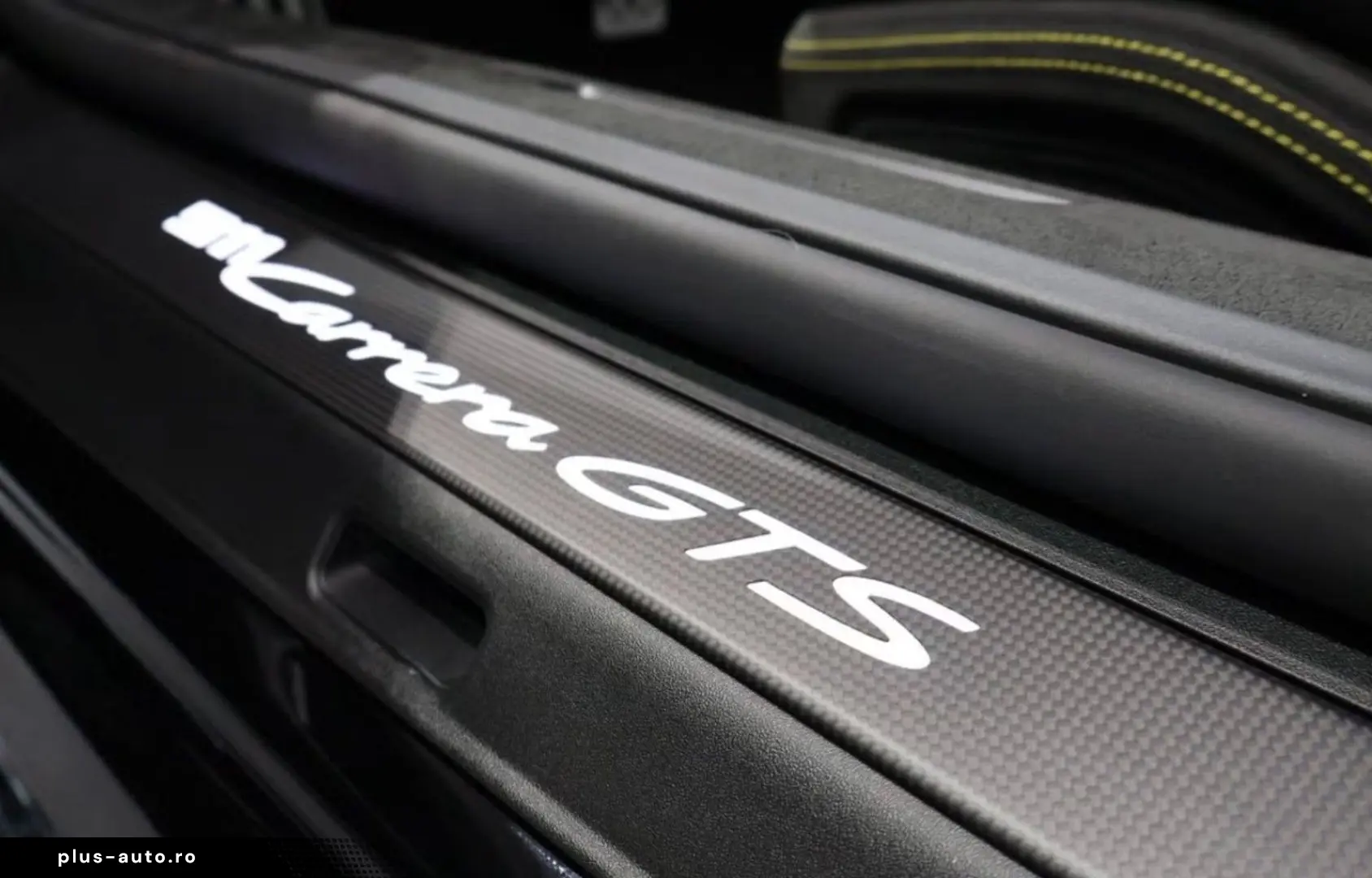 PORSCHE 911 Carrera GTS T-Hybrid PDLS Schiebedach