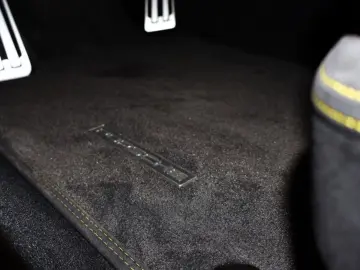 PORSCHE 911 Carrera GTS T-Hybrid PDLS Schiebedach