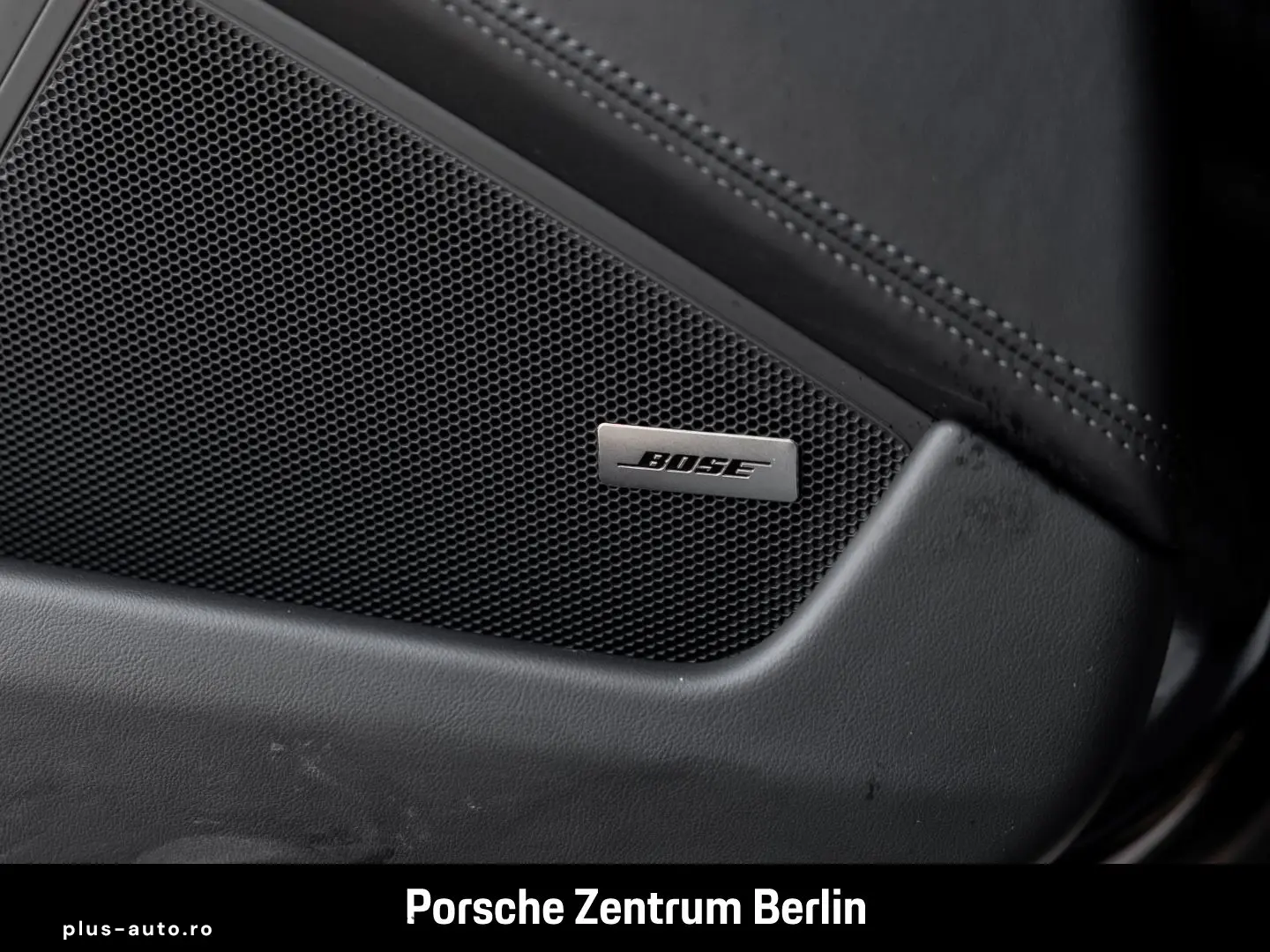 PORSCHE 992 911 Carrera Sportabgas Surround-View BOSE