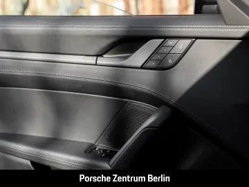 PORSCHE 992 911 Carrera Sportabgas Surround-View BOSE