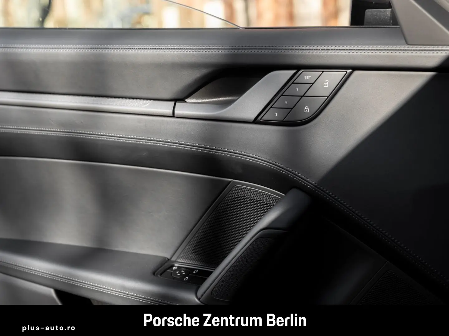 PORSCHE 992 911 Carrera Sportabgas Surround-View BOSE