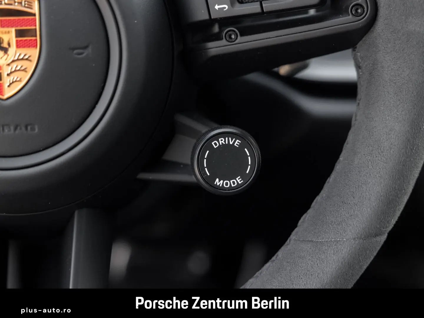 PORSCHE 992 911 Carrera Sportabgas Surround-View BOSE