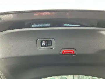 MERCEDES-BENZ GLC 200 4M EDITION AMG-Line Night DISTRONIC