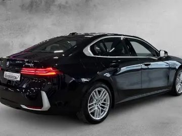 BMW 530e