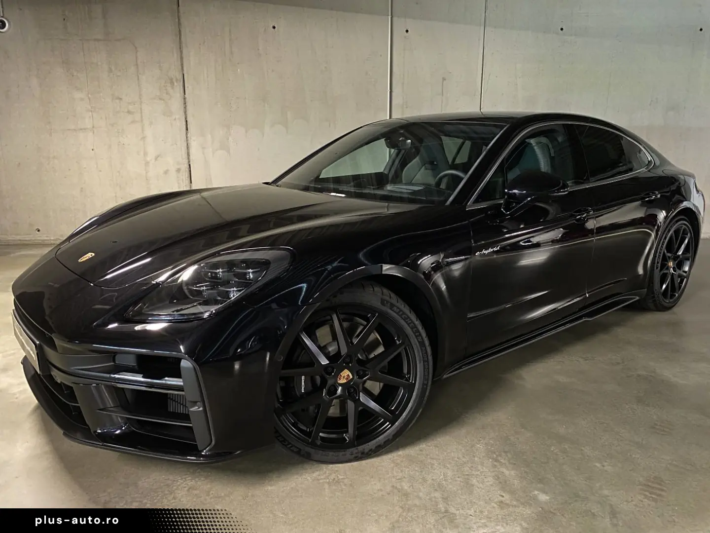 PORSCHE Panamera 4 E-Hybrid   Active Ride   BOSE