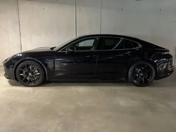 PORSCHE Panamera 4 E-Hybrid   Active Ride   BOSE