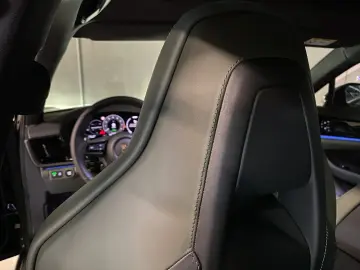 PORSCHE Panamera 4 E-Hybrid   Active Ride   BOSE