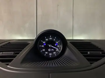 PORSCHE Panamera 4 E-Hybrid   Active Ride   BOSE