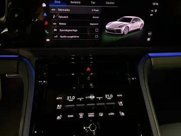 PORSCHE Panamera 4 E-Hybrid   Active Ride   BOSE