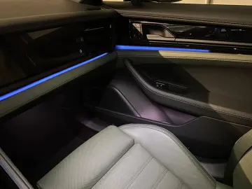 PORSCHE Panamera 4 E-Hybrid   Active Ride   BOSE