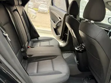 Hyundai I40 Diesel 1.6 2013 Manuala