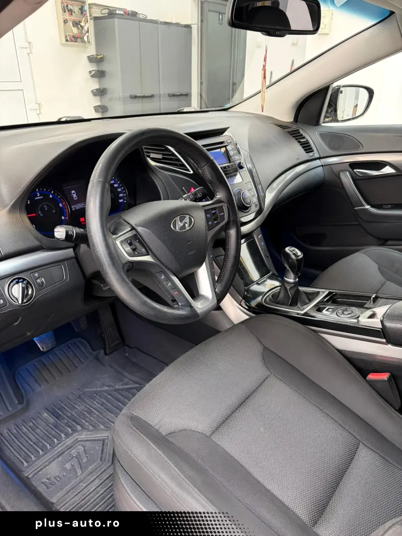 Hyundai I40 Diesel 1.6 2013 Manuala