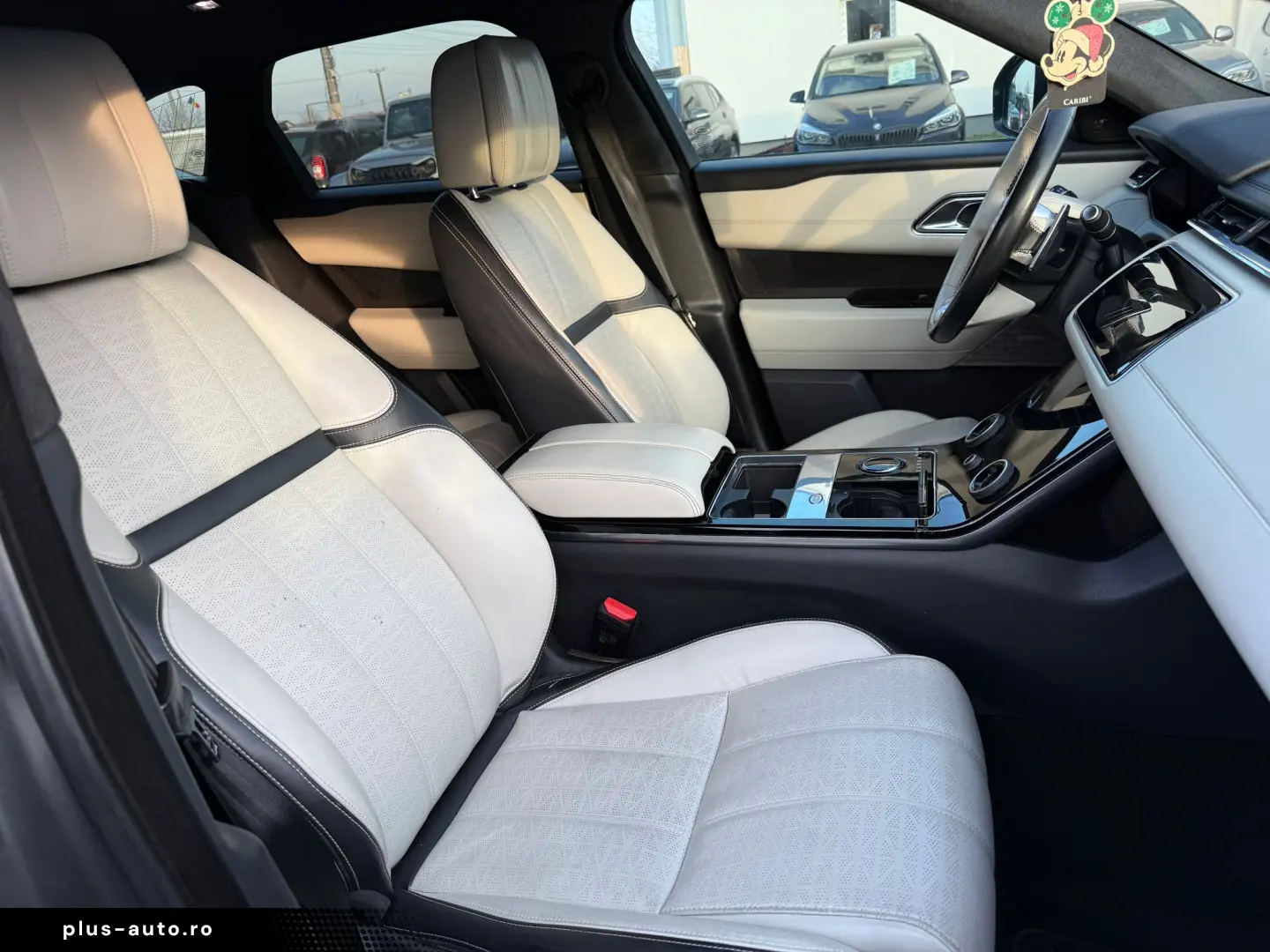 RANGE ROVER VELAR     FIRST EDITION