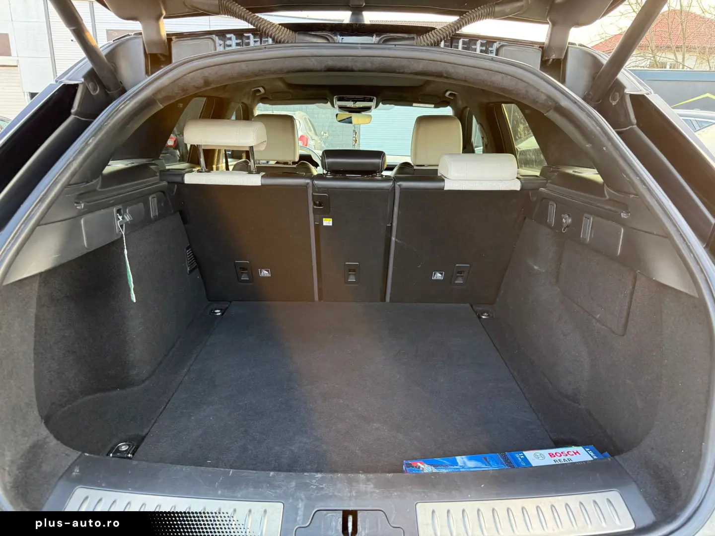 RANGE ROVER VELAR     FIRST EDITION