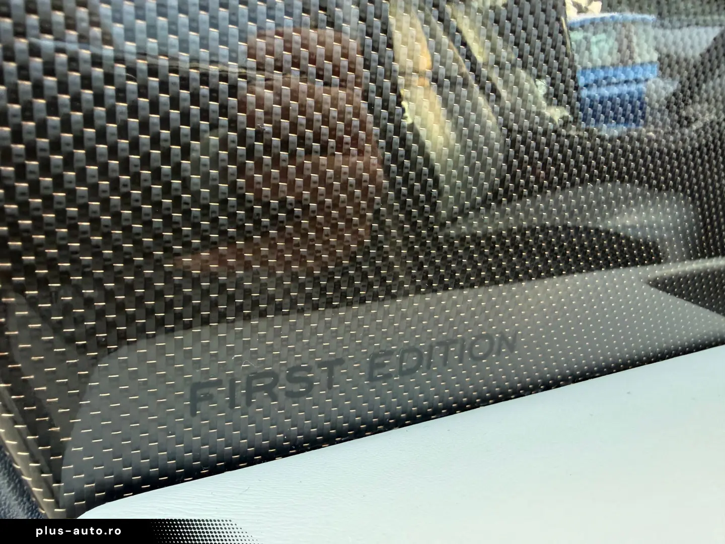 RANGE ROVER VELAR     FIRST EDITION