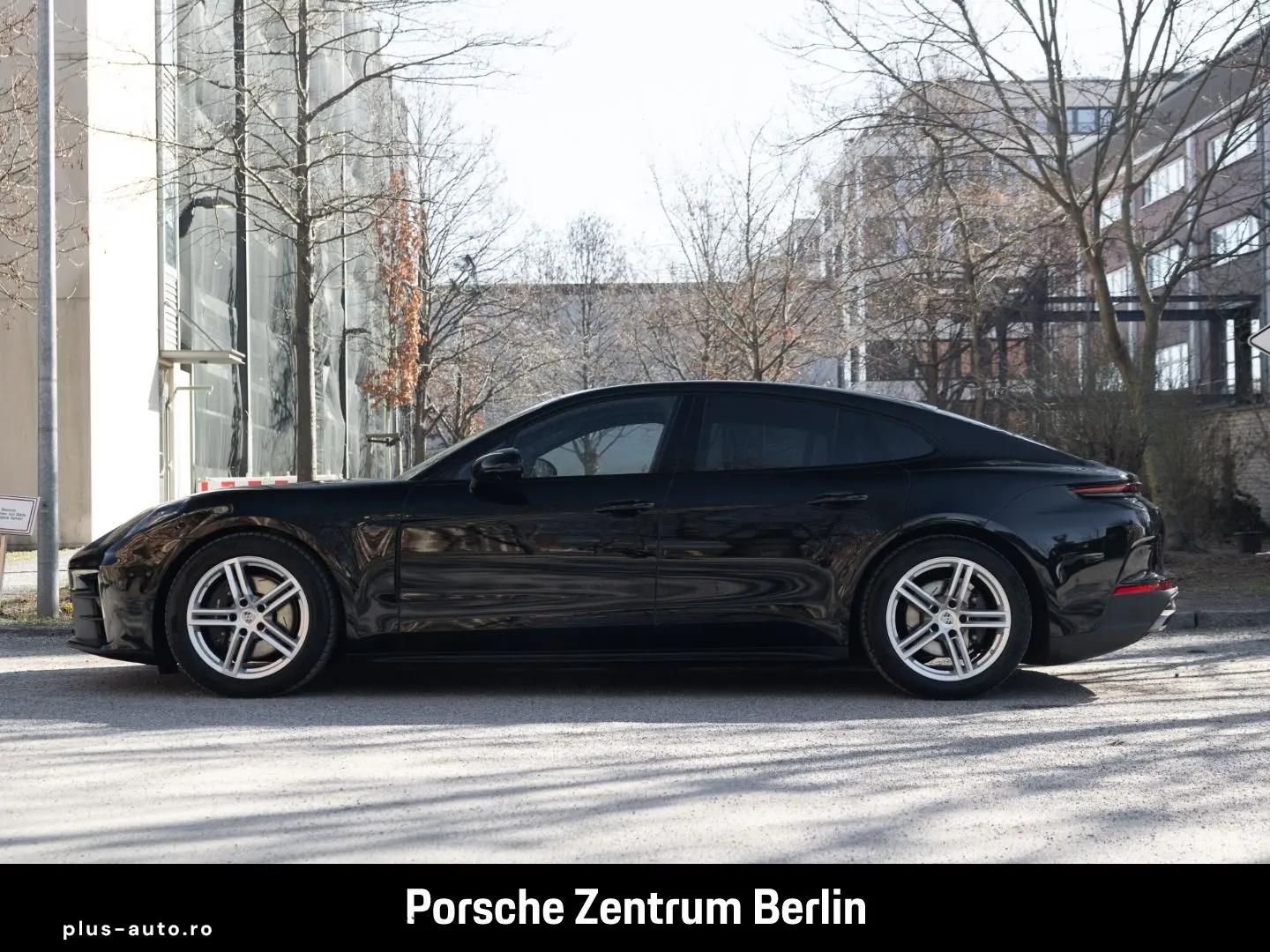 PORSCHE Panamera 4 Surround-View LED-Matrix Panoramadach