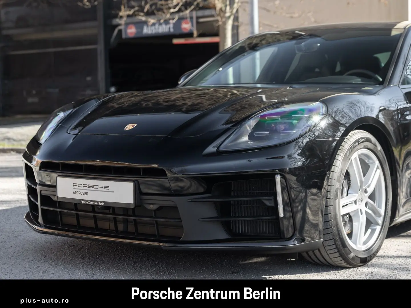 PORSCHE Panamera 4 Surround-View LED-Matrix Panoramadach