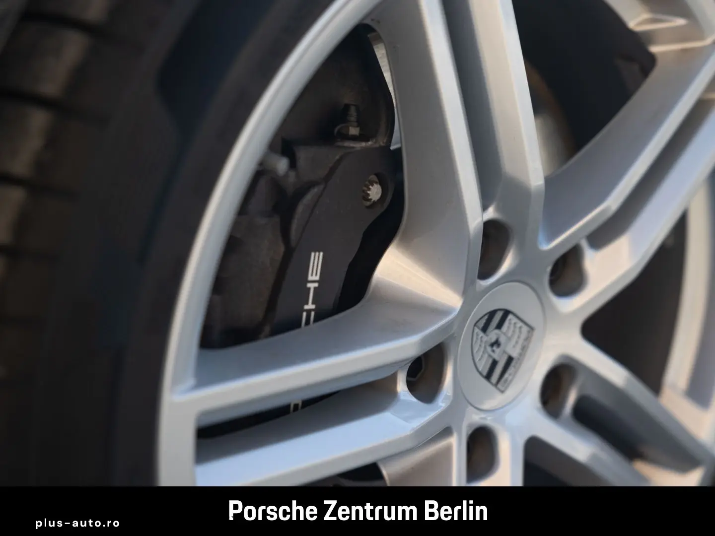 PORSCHE Panamera 4 Surround-View LED-Matrix Panoramadach