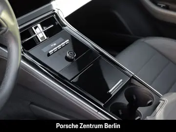 PORSCHE Panamera 4 Surround-View LED-Matrix Panoramadach