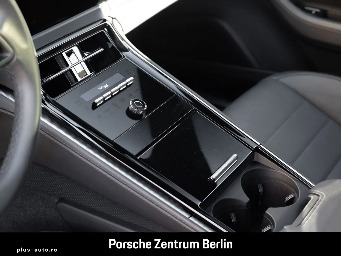 PORSCHE Panamera 4 Surround-View LED-Matrix Panoramadach