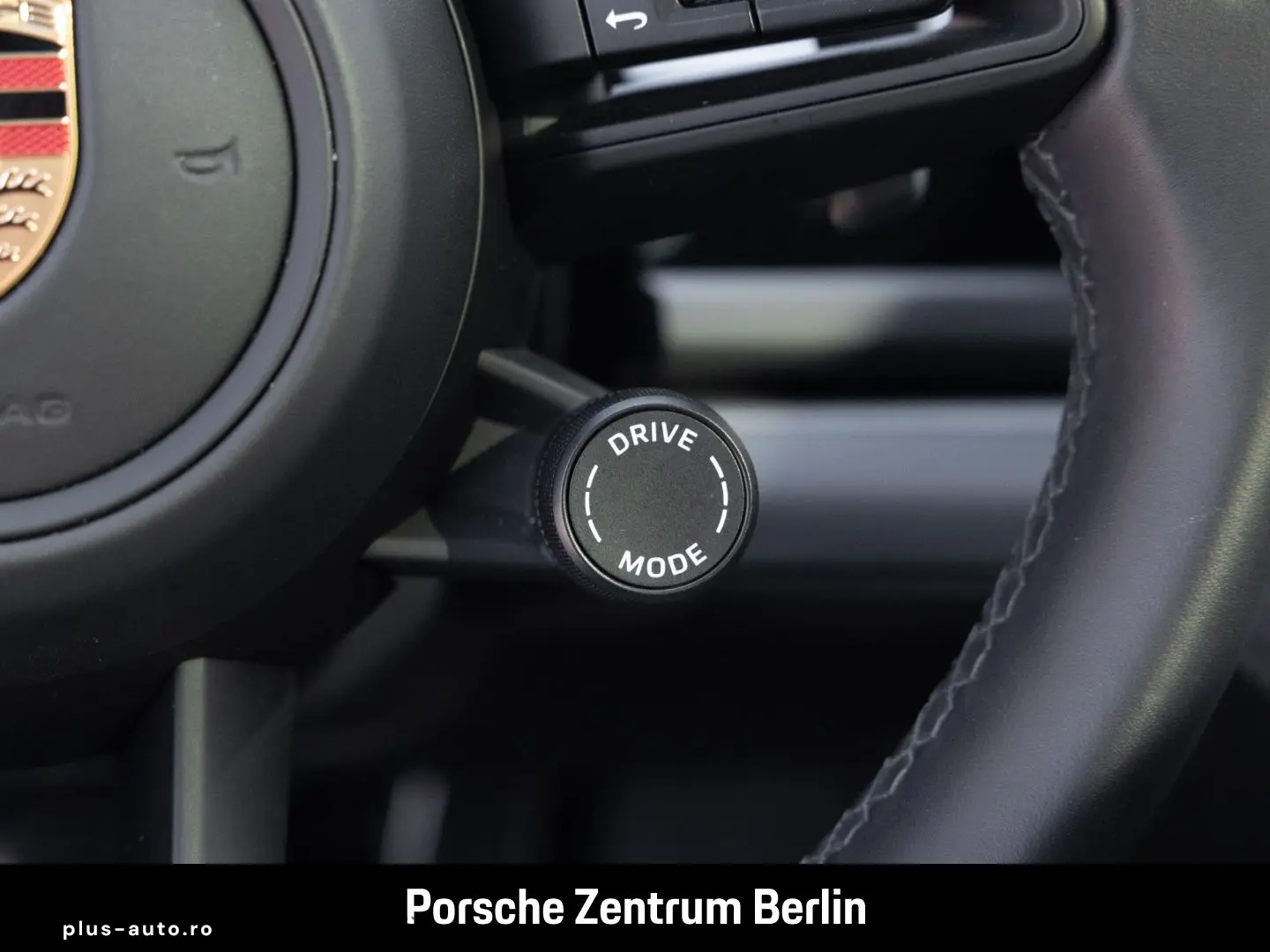 PORSCHE Panamera 4 Surround-View LED-Matrix Panoramadach